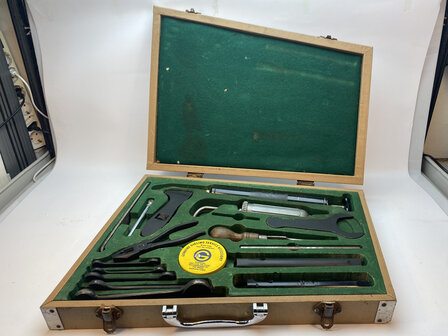 Daimler Majestic 1958 Toolset