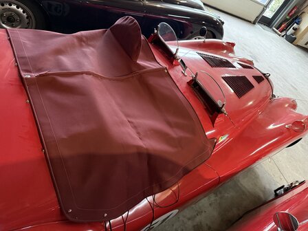 XK120 OTS, Jaguar tonneaucover
