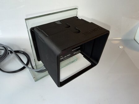 International Retractable Sun Visor 