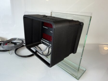 International Retractable Sun Visor 