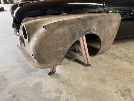 Jaguar MK2 voorscherm -origineel- links