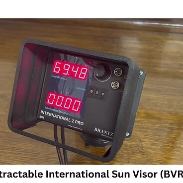 International Retractable Sun Visor 