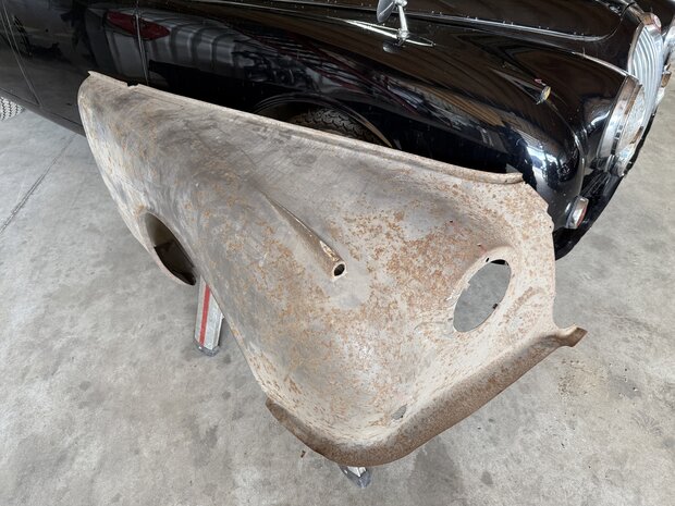 Jaguar MK2 voorscherm -origineel- rechts