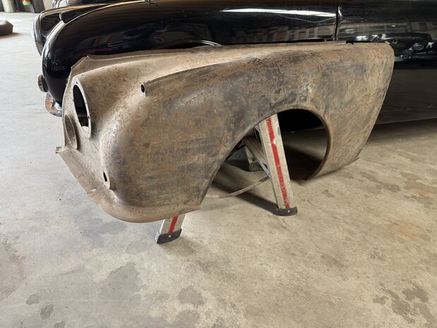 Jaguar MK2 voorscherm -origineel- links